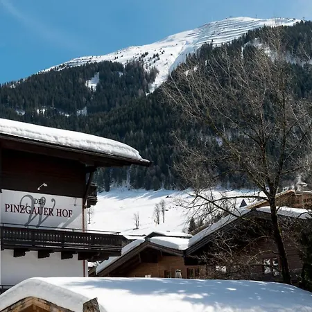 Pinzgauerhof - Inclusive Evening Dinner Hotel Saalbach-Hinterglemm