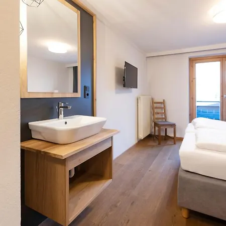 Hotel Pinzgauerhof - Inclusive Evening Dinner 3*