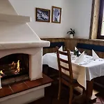 Pinzgauerhof - Inclusive Evening Dinner Saalbach-Hinterglemm