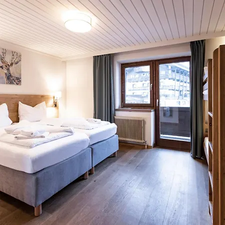 Pinzgauerhof - Inclusive Evening Dinner Отель 3*