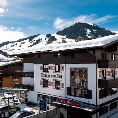 Hotel Pinzgauerhof - Inclusive Evening Dinner Saalbach-Hinterglemm