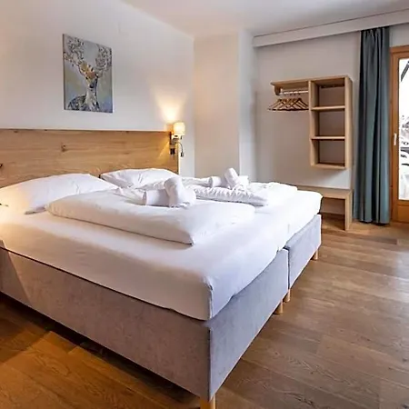 Hotel Pinzgauerhof - Inclusive Evening Dinner Saalbach-Hinterglemm