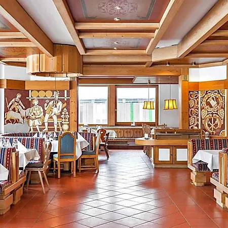 Pinzgauerhof - Inclusive Evening Dinner 3* Saalbach-Hinterglemm