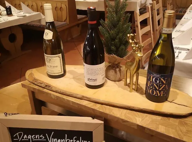 ホテル Pinzgauerhof - Inclusive Evening Dinner 3*