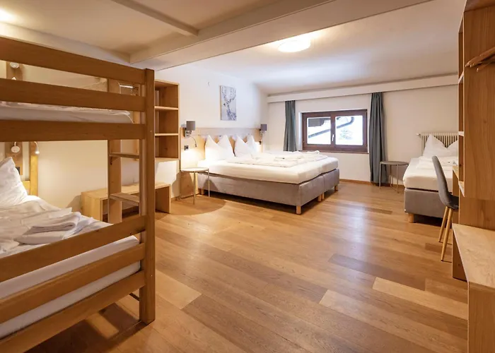 Pinzgauerhof - Inclusive Evening Dinner 3* Saalbach-Hinterglemm