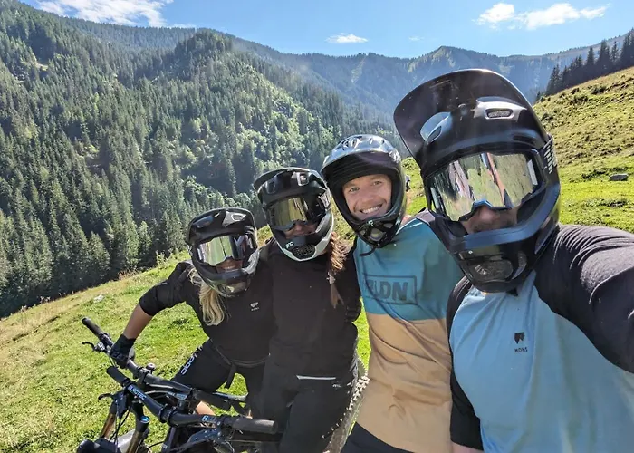 Pinzgauerhof - Inclusive Evening Dinner 3* Saalbach-Hinterglemm