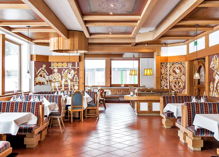 Pinzgauerhof - Inclusive Evening Dinner ホテル