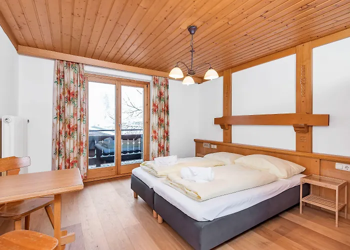 Hotel Pinzgauerhof - Inclusive Evening Dinner